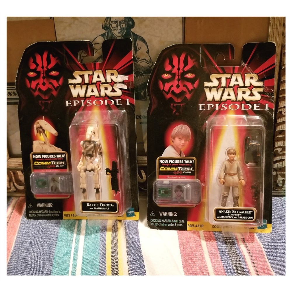 STAR WARS FIGURES (2 TOTAL IN PACKAGES)